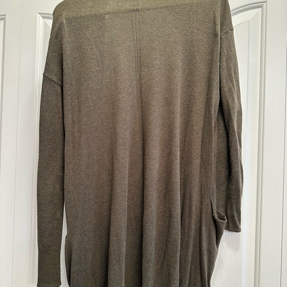 Old Navy olive green cardigan, size M - Picture 3 of 4